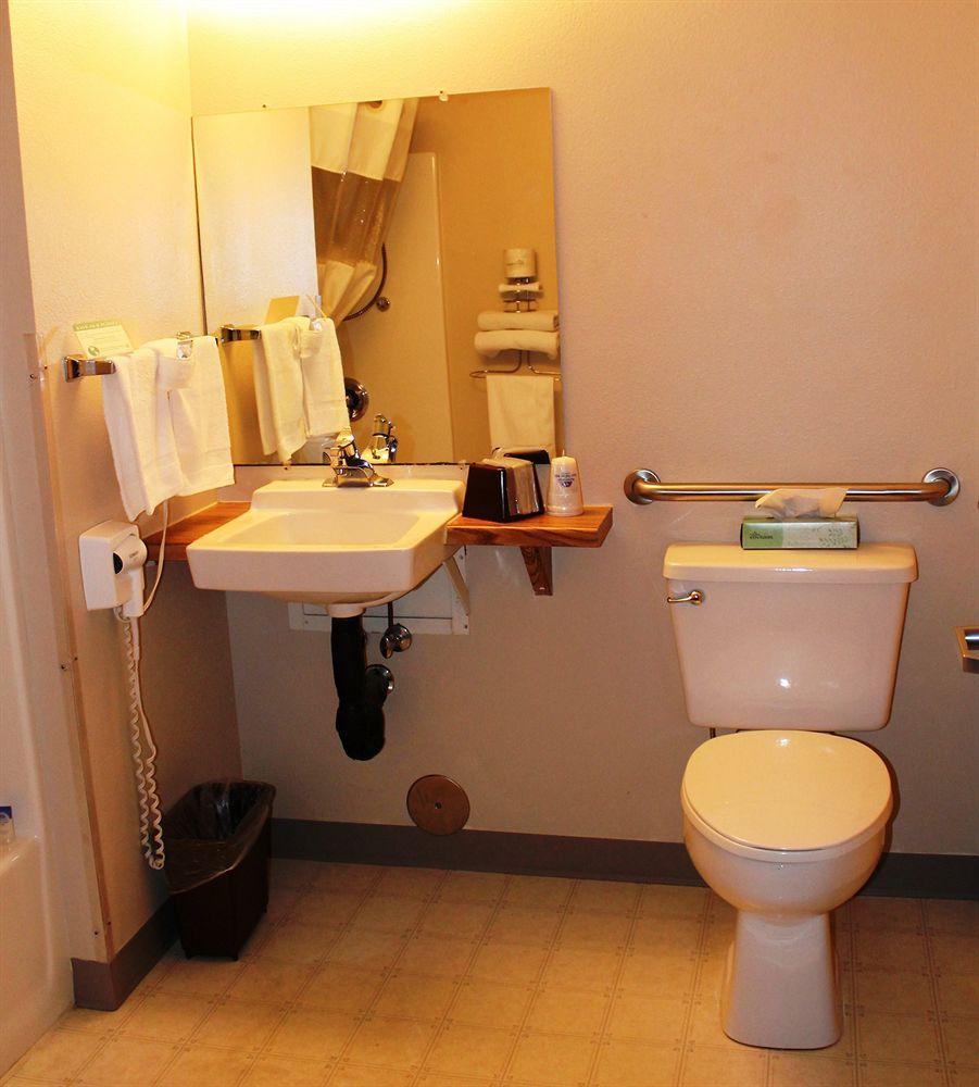 Boarders Inn & Suites By Cobblestone Hotels - Broken Bow Εξωτερικό φωτογραφία